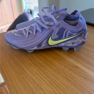 Nike Phantom GX 2 Elite Firm Ground Cleats